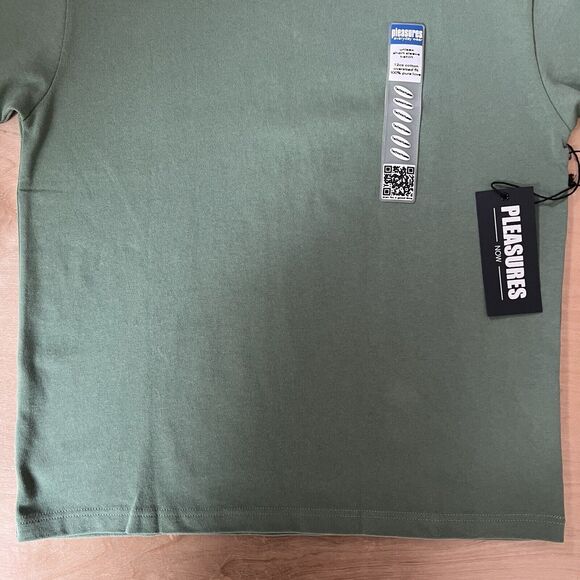 Pleasures Boxy Shirt Small Green UPC Size Tag Los Angeles Streetwear Hype - Picture 4 of 8